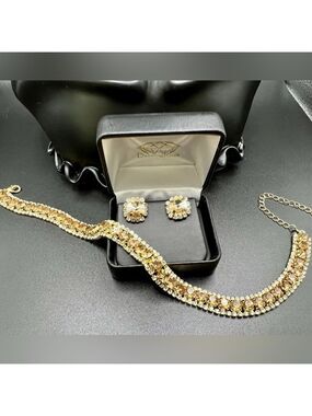Champagne Crystal Stud Earrings and Choker Necklace Set NIB